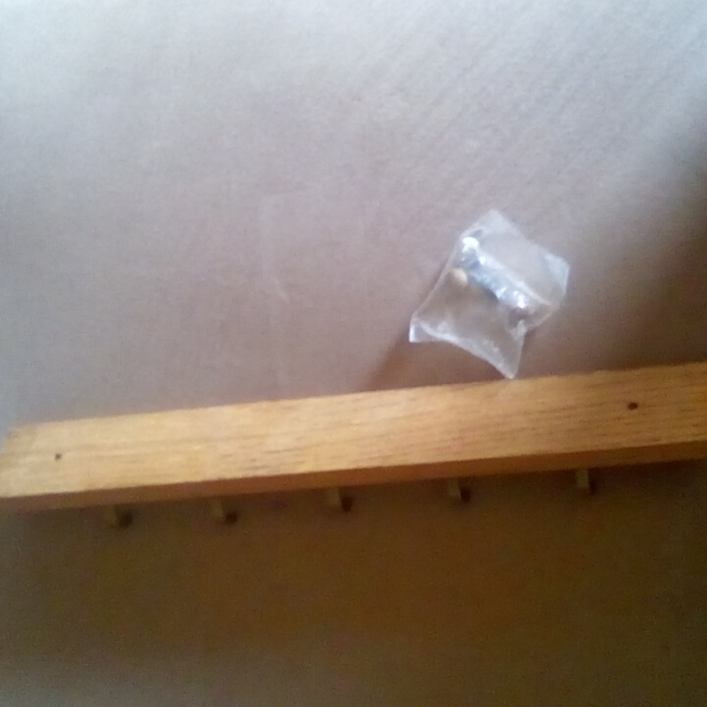 Belt Rack - Picture 4 of 4